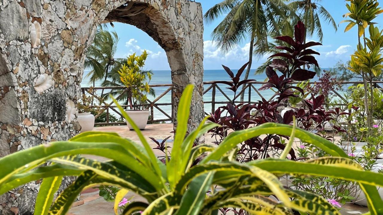 Samaki Lodge & Spa Uroa Buitenkant foto