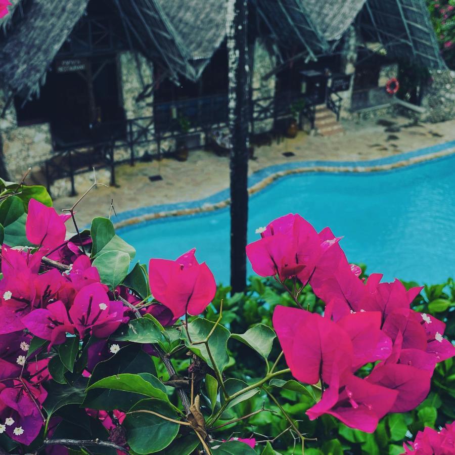 Samaki Lodge & Spa Uroa Buitenkant foto