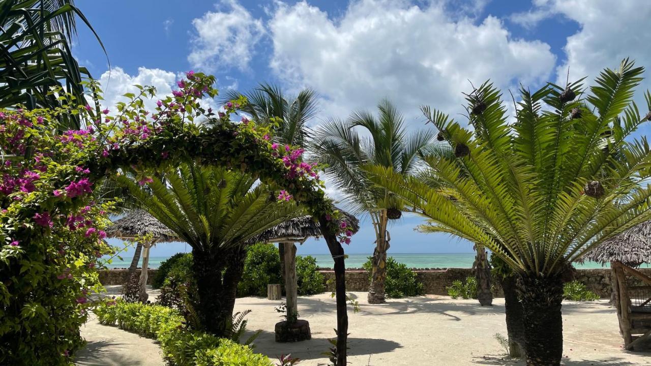 Samaki Lodge & Spa Uroa Buitenkant foto